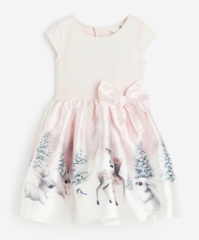 Robe fillette H&M taille 8-10 ans avec des animaux dans la neige parfaite pour les fêtes