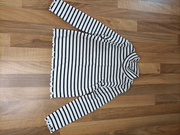 Tee-shirt manches longues col roulé rayé noir crème neuf 3 ans Kiabi - photo numéro 3