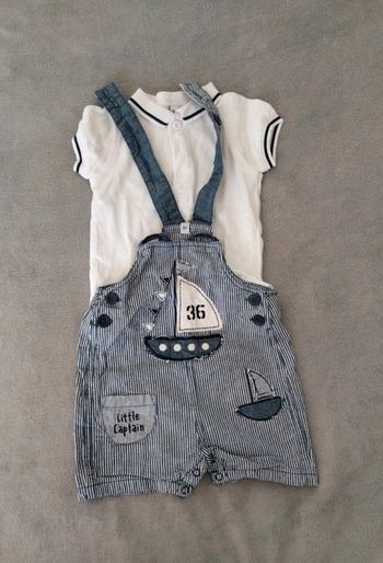 Ensemble salopette et t shirt