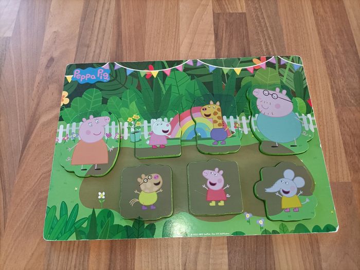 Puzzle bois Peppa Pig à la fête - photo numéro 3