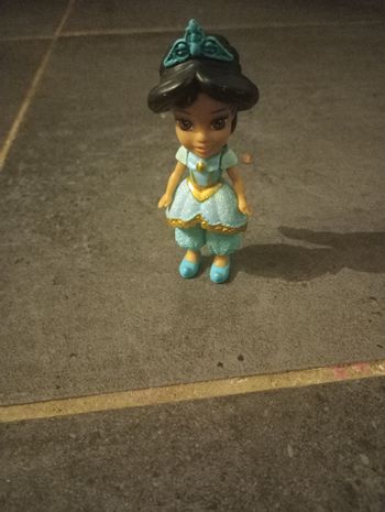 Figurine jasmine