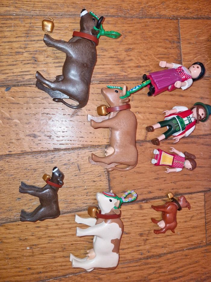 Playmobil 5425 - famille des montagnes avec vaches - photo numéro 2