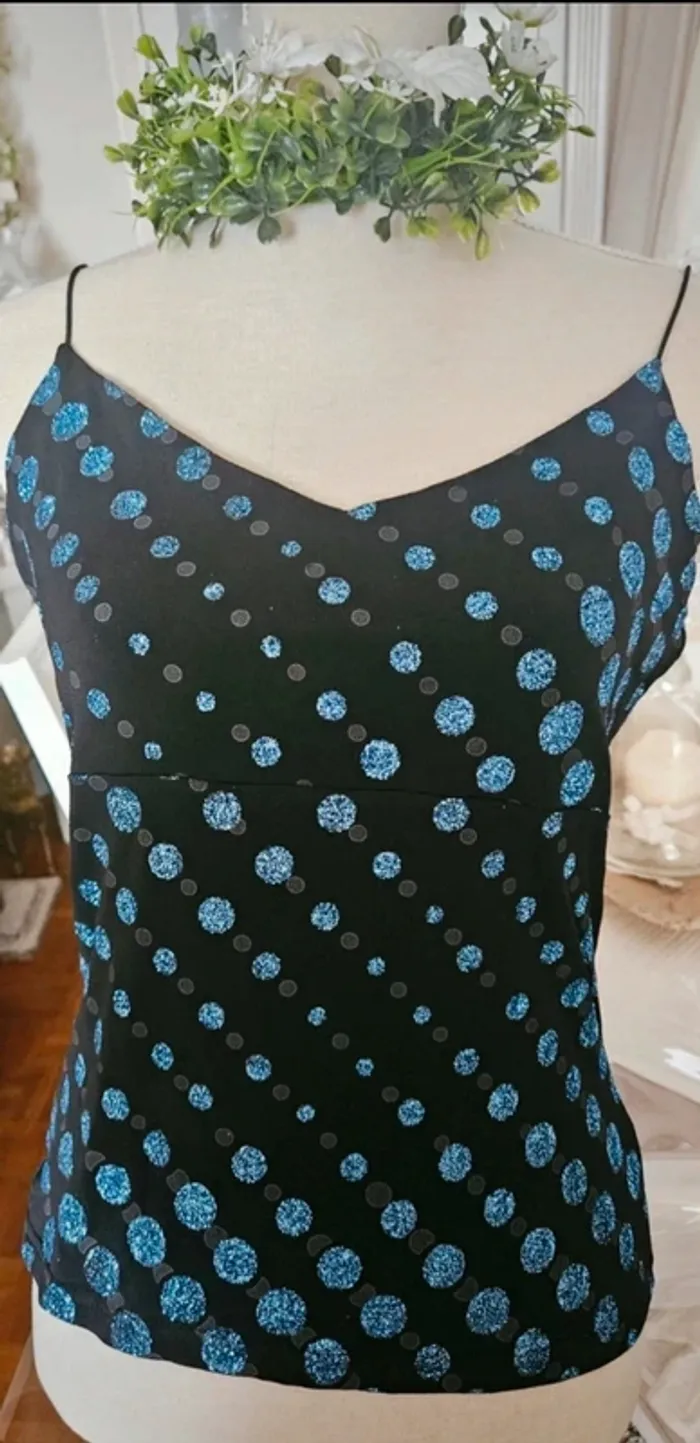 Haut noir ronds bleus pailletés Xanaka Taille 38 Neuf - photo numéro 2
