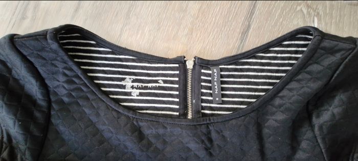 Jolie robe noire - photo numéro 3