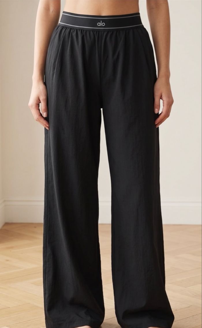 Pantalon sport alo yoga - photo numéro 1