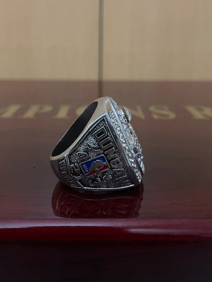 Bague NBA Spurs - photo numéro 3
