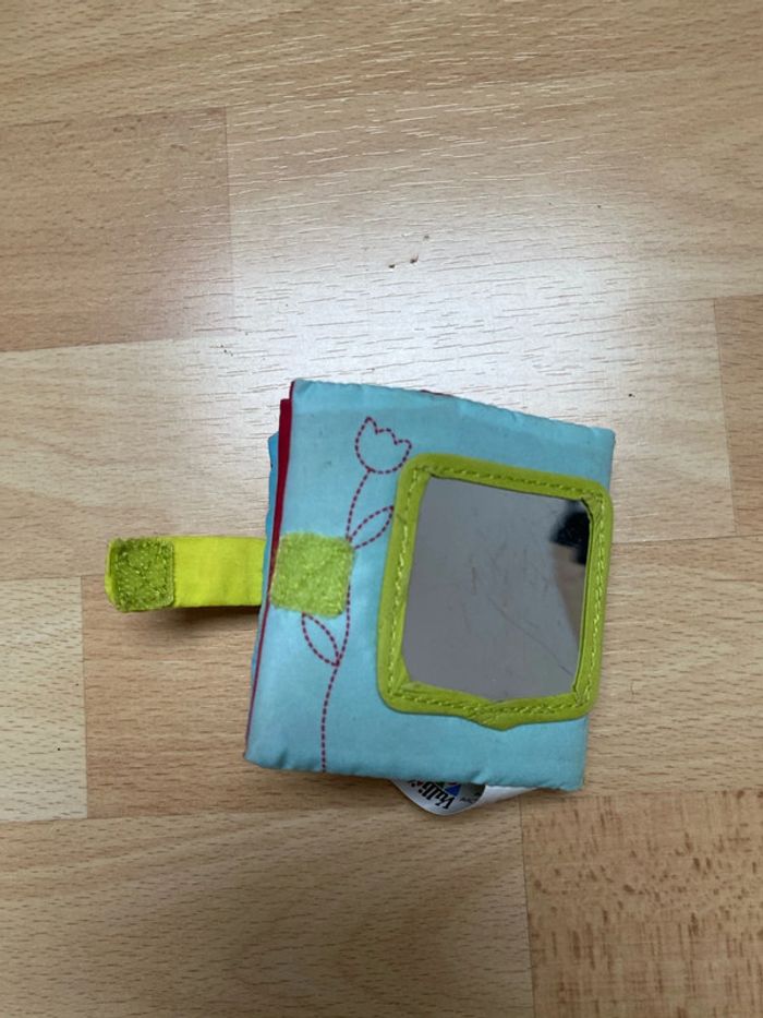Mini livre tissu bruits Sophie la girafe Vulli - photo numéro 5