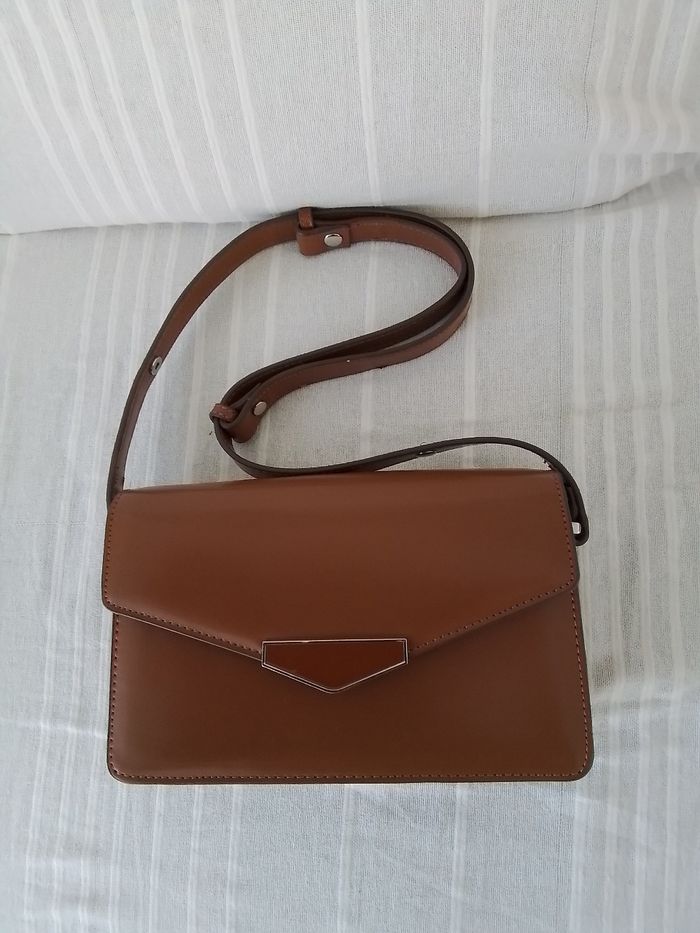 Sac porté épaule couleur marron ”MANGO ”