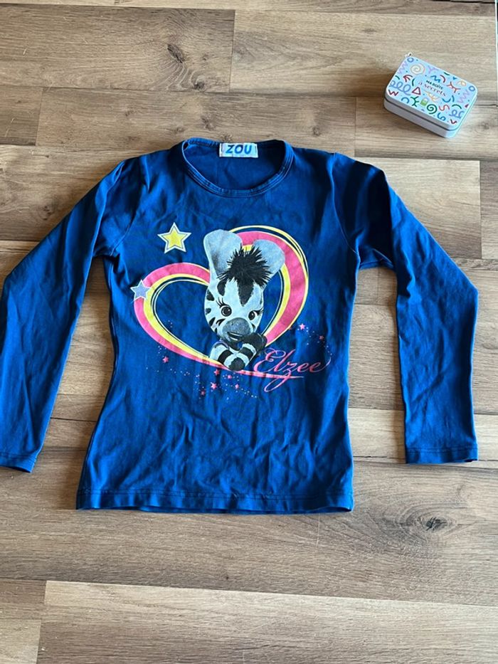 Je vend le lot de 2 haut manches longues fille taille 4 ans mais sa taille grand très bon état