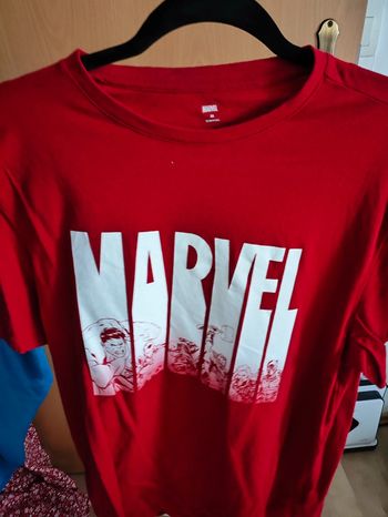 T-shirt Marvel Avengers rouge M