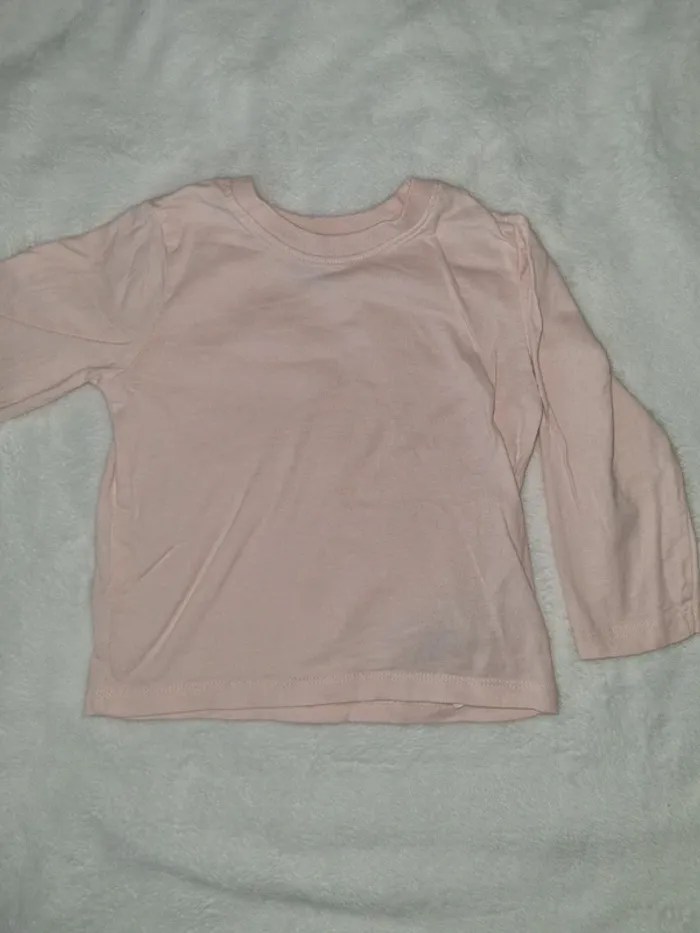Tee-shirt manches longues taille 9-12 mois