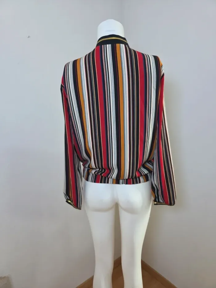 Veste légère 🌸 M - photo numéro 3