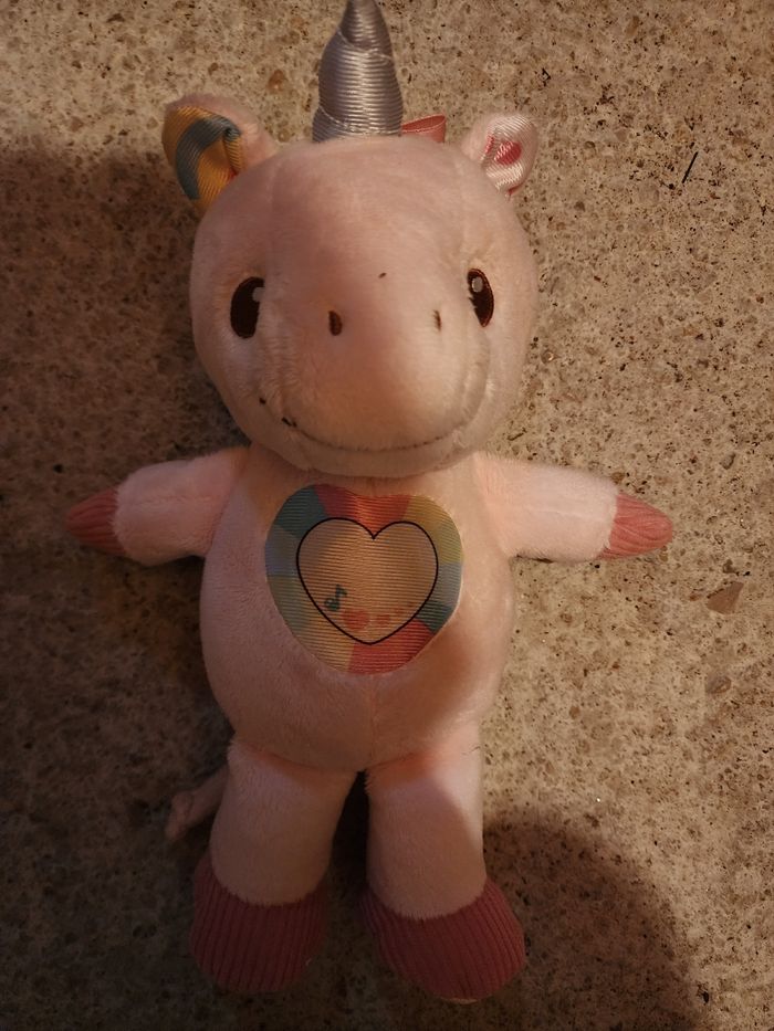 Maé. Ma licorne à caliner