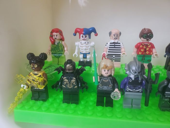 Lego figurines série 2 - photo numéro 4