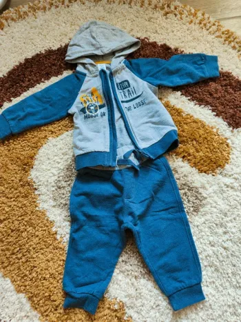 Ensemble jogging et veste