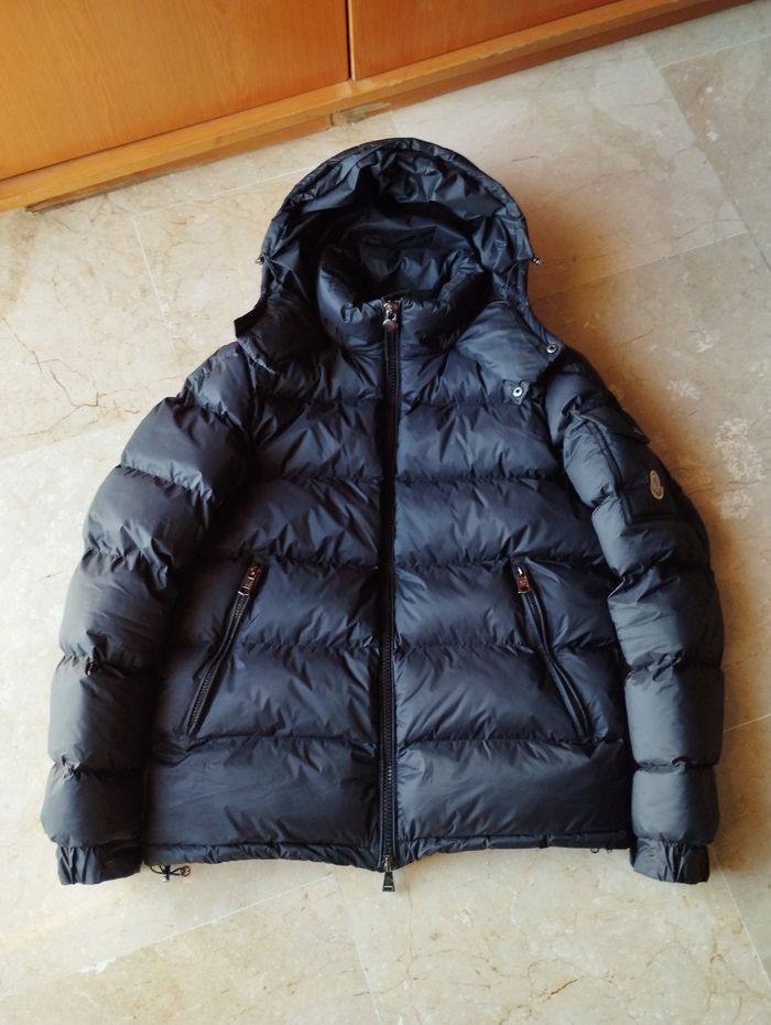 Moncler Maya 70 • Doudoune noir/bleu · Taille 1 (S) • Très chaude