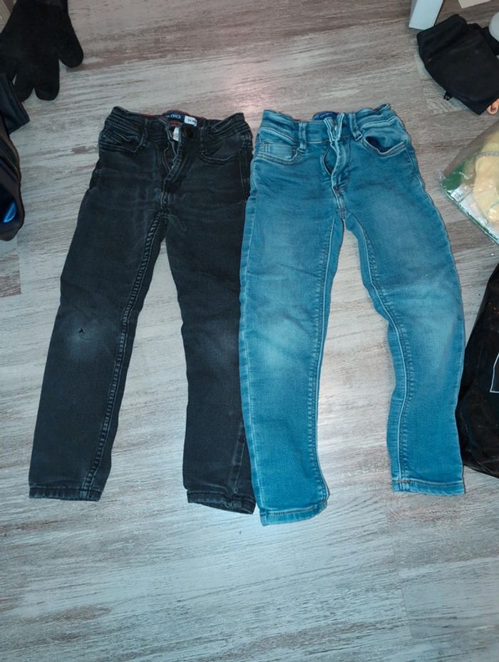 Jean Okaïdi skinny 5 ans