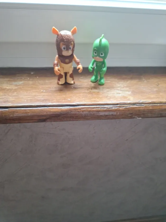 Lot de 2 figurines  pyjamax