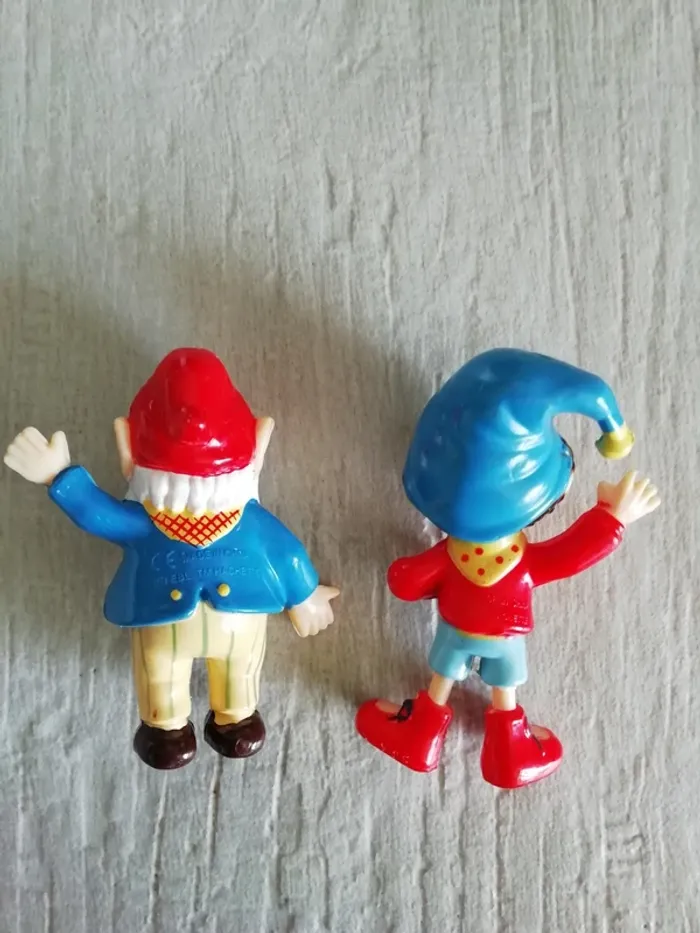 Figurine Oui oui ouioui potiron porte sucette hachette enfant - photo numéro 2