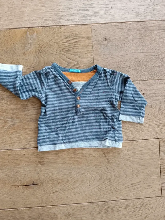 T shirt Hema ligné gris 3 mois