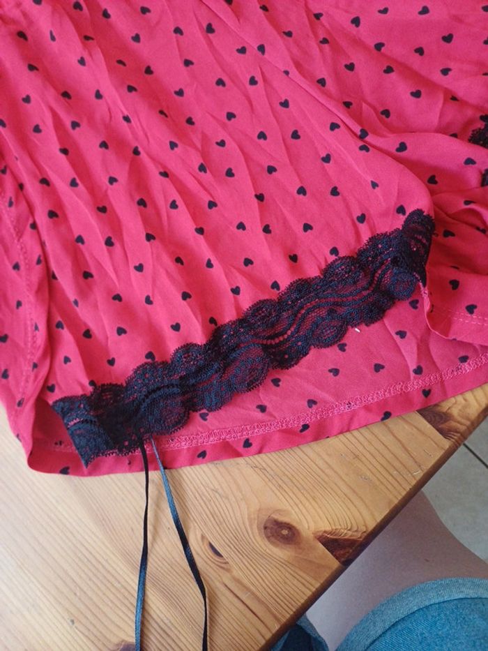 Pyjama rouge à cœurs noirs et dentelle 38/40 - photo numéro 4