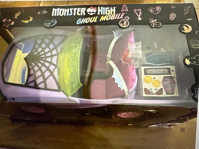 Voiture poupée Monster High Neuf