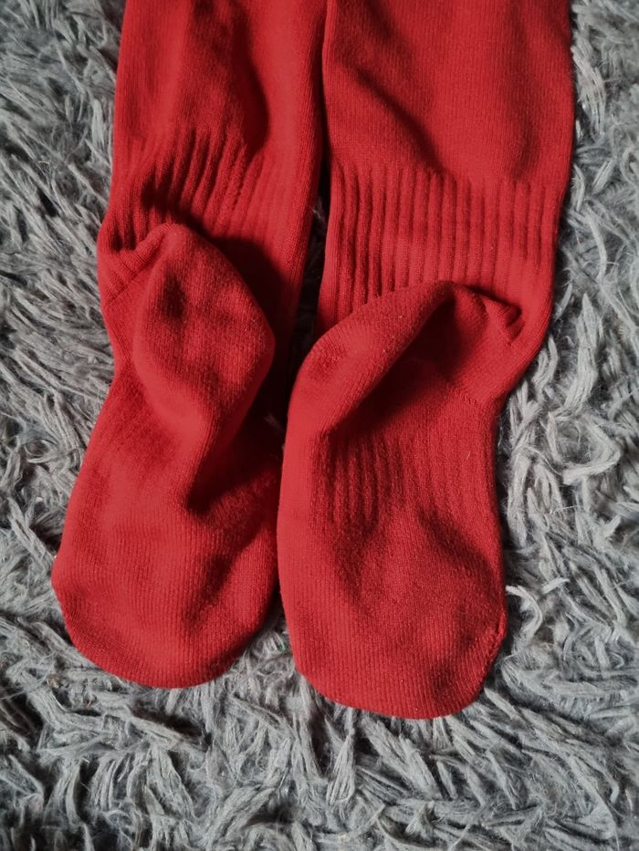 Chaussettes de foot rouge 27-30 Nike Dri-fit - photo numéro 6