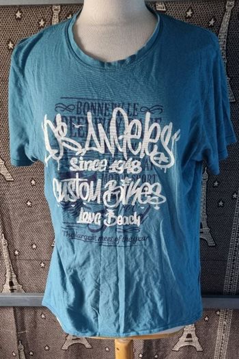 T-shirt avec écriture taille L