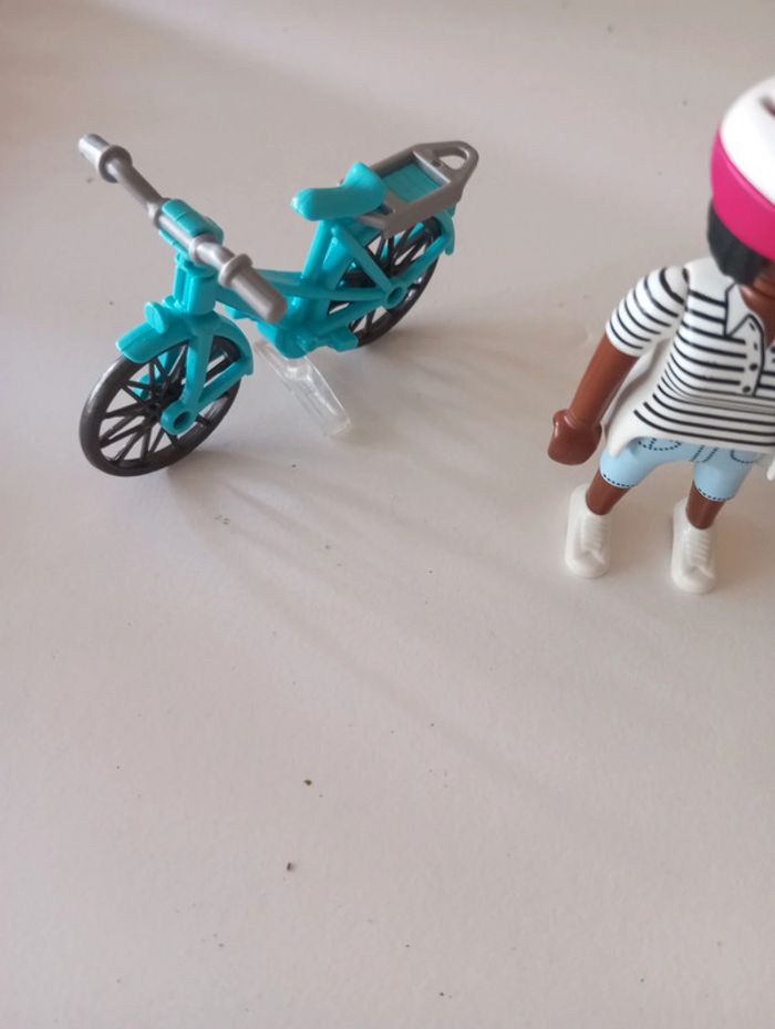 Playmobil cycliste maman et enfant - photo numéro 2