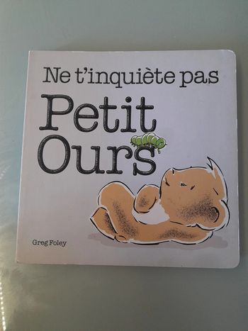 Livre " petit ours"
