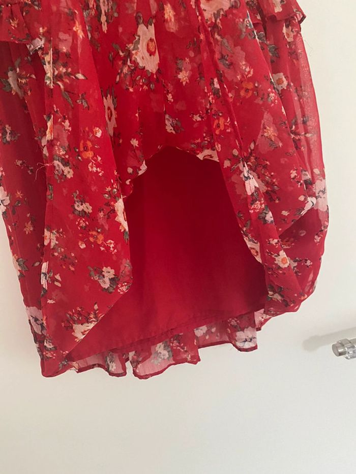 Robe rouge fleurie Zara - photo numéro 2