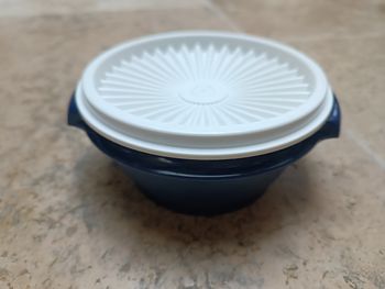 Neuf Tupperware bol soleil 350 ml avec couvercle 