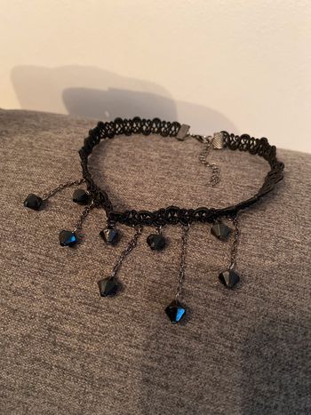 Collier lacet de cou