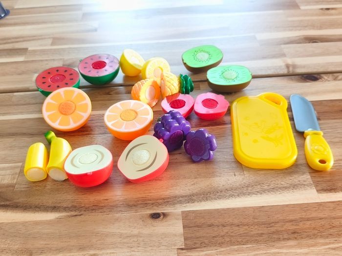 Lot de jouets légumes et fruits à découper - photo numéro 2