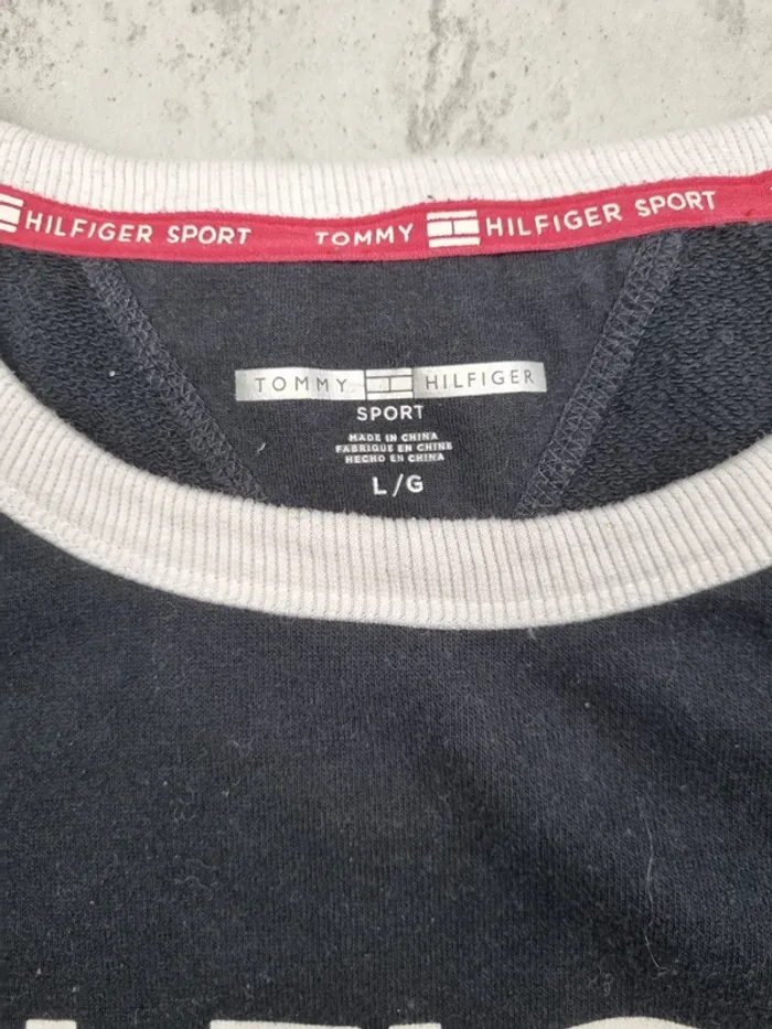 Crop top Tommy Hilfiger noir – Taille L Femme (mesures en photos) - photo numéro 5