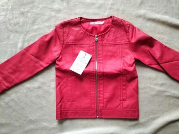 Veste neuve avec étiquette