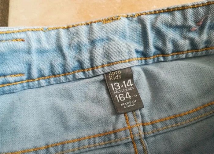 Lot 13/14 ans veste jupe jean 4 pièces - photo numéro 4