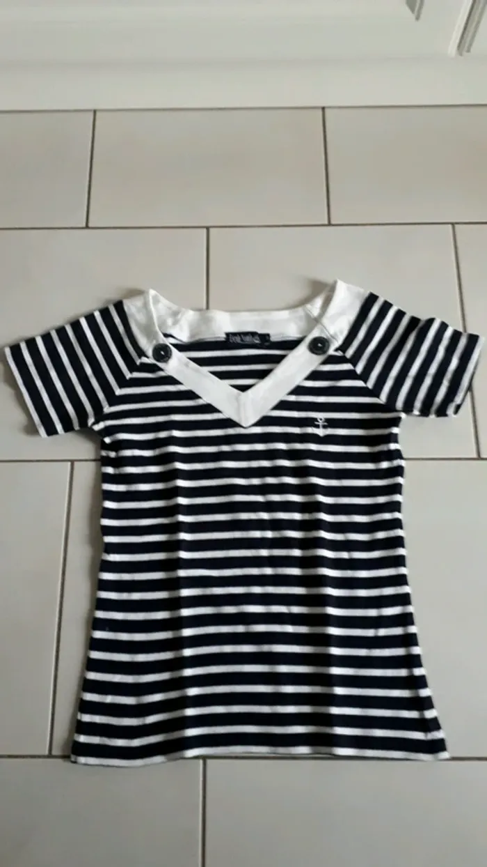 Tee -shirt"escale nautic"taille s