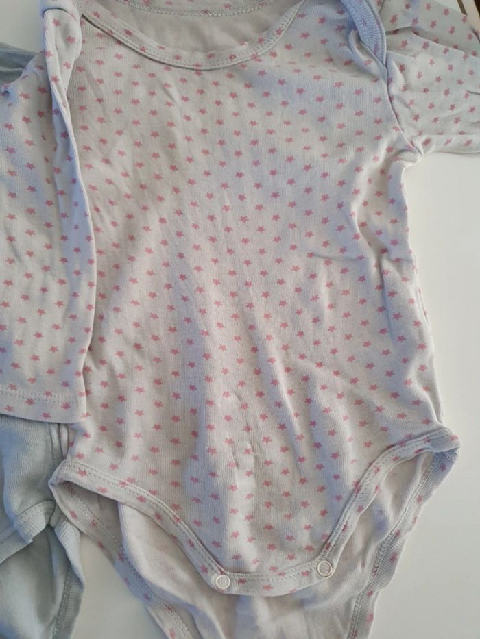 Bodys kiabi, 12 mois / 1 an - photo numéro 2