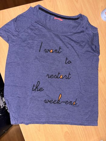 Tee shirt épaule ouverte