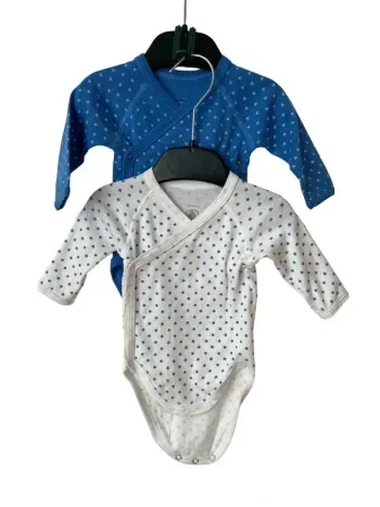 LOT DE 2 bodies manches longues (petites étoiles) - Petit Bateau 1 mois (54cm)