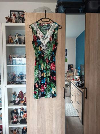 Robe d'été motif tropical vert noir et coloré neuve S&Y - Taille M/L (38-40)