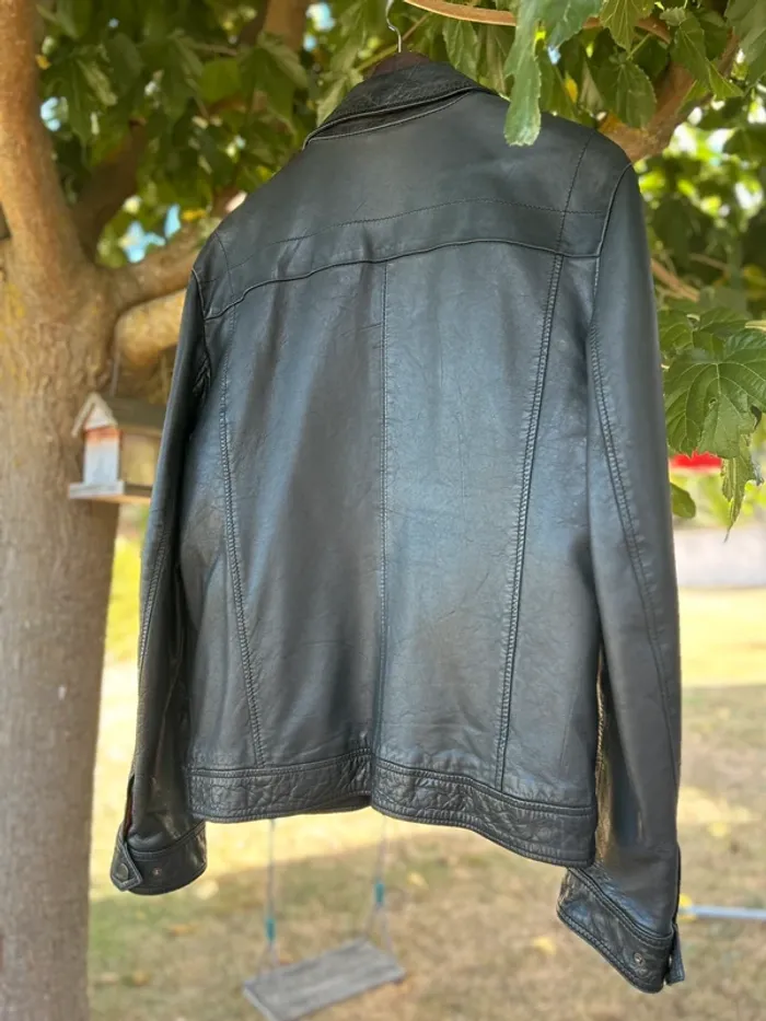 Veste en cuir noire - photo numéro 8