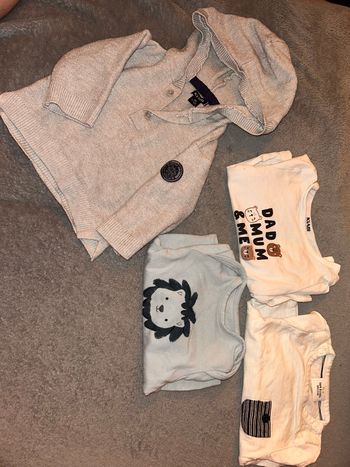 Lit vêtement bébé 