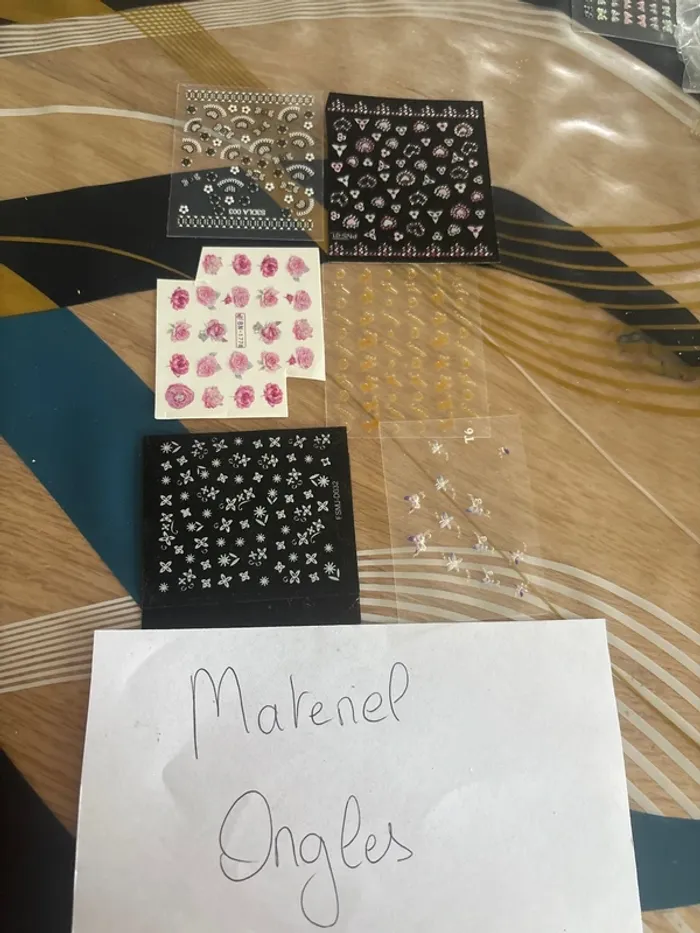 Lots stickers ongles