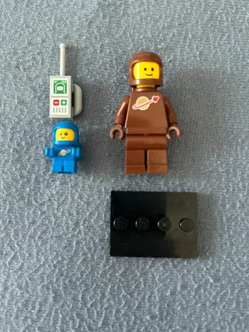 Lego Minifigure Series 24 Brown Astronaut and Spacebaby col412 et col414