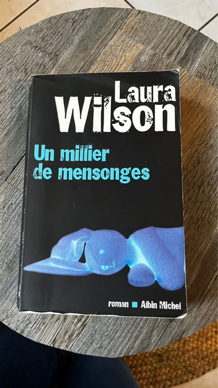 Un millier de mensonges