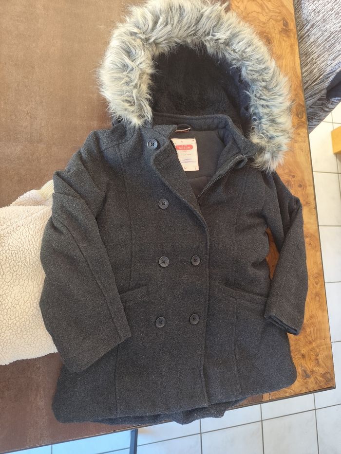Lot vêtements fille 8 ans hiver manteau veste tee shirts - photo numéro 2