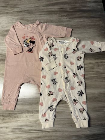 Lot 2 pyjama Minnie