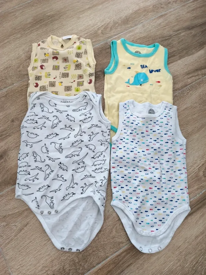 Lot de 4 bodies